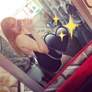 Meet your Posher, Daniela